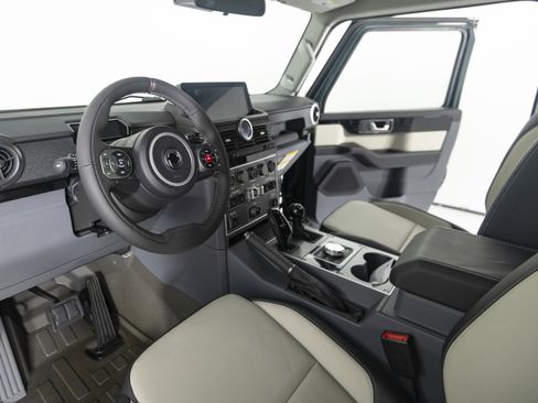 New 2025 INEOS Grenadier Fieldmaster Edition image 13