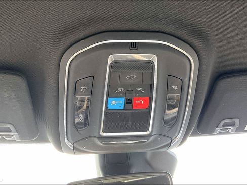Used 2023 Jeep Grand Cherokee L Limited AWD/4WD image 37