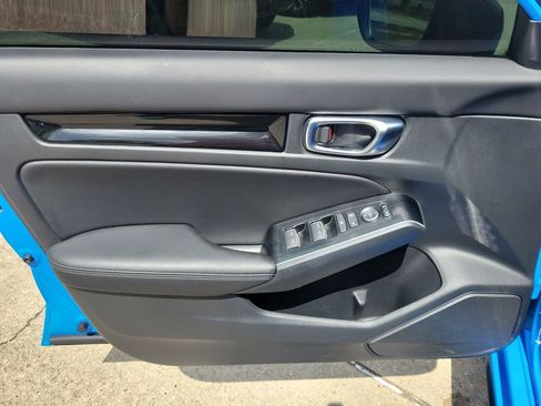 Used 2025 Honda Civic Sport Touring image 14