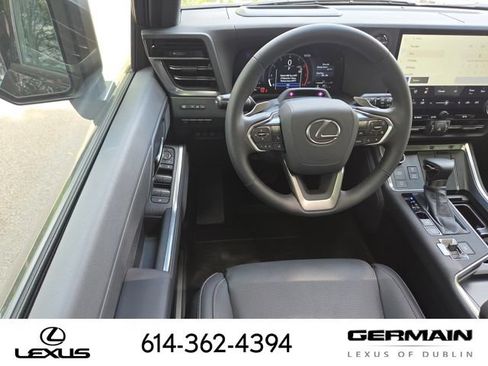 Used 2025 Lexus GX 550 AWD/4WD image 39