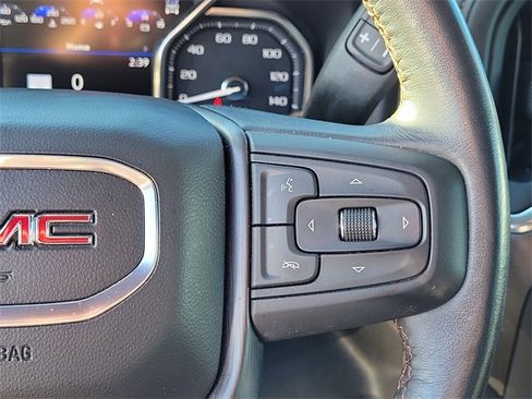 Used 2022 GMC Sierra 1500 AT4 w/ AT4 Premium Package image 27