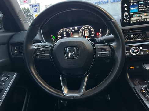 Used 2023 Honda Civic Touring image 17