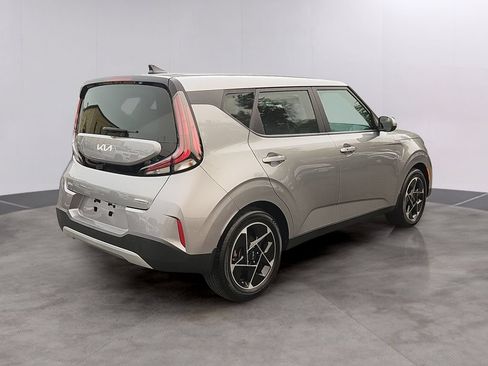 Certified 2023 Kia Soul EX FWD image 4