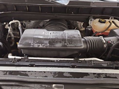 Used 2021 Chevrolet Silverado 1500 LT Trail Boss image 31