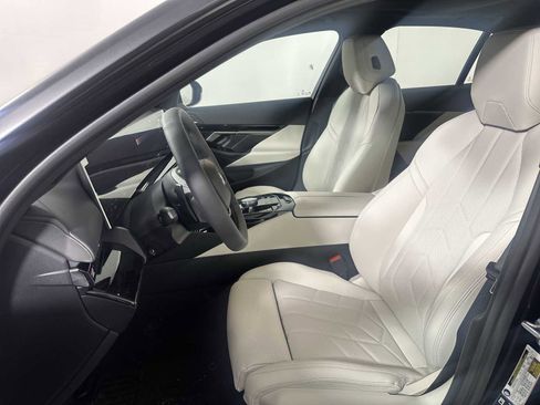 New 2026 BMW 530i xDrive image 11