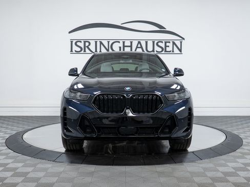 New 2026 BMW X6 xDrive40i w/ Climate Comfort Package image 2