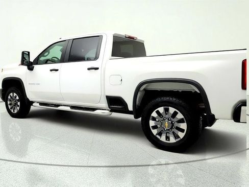 Used 2025 Chevrolet Silverado 2500 Custom w/ Custom Value Package AWD/4WD image 7