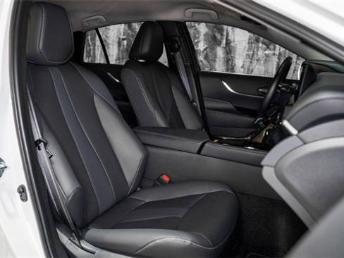 Used 2024 Toyota Mirai XLE w/ Advanced Technology Package image 8