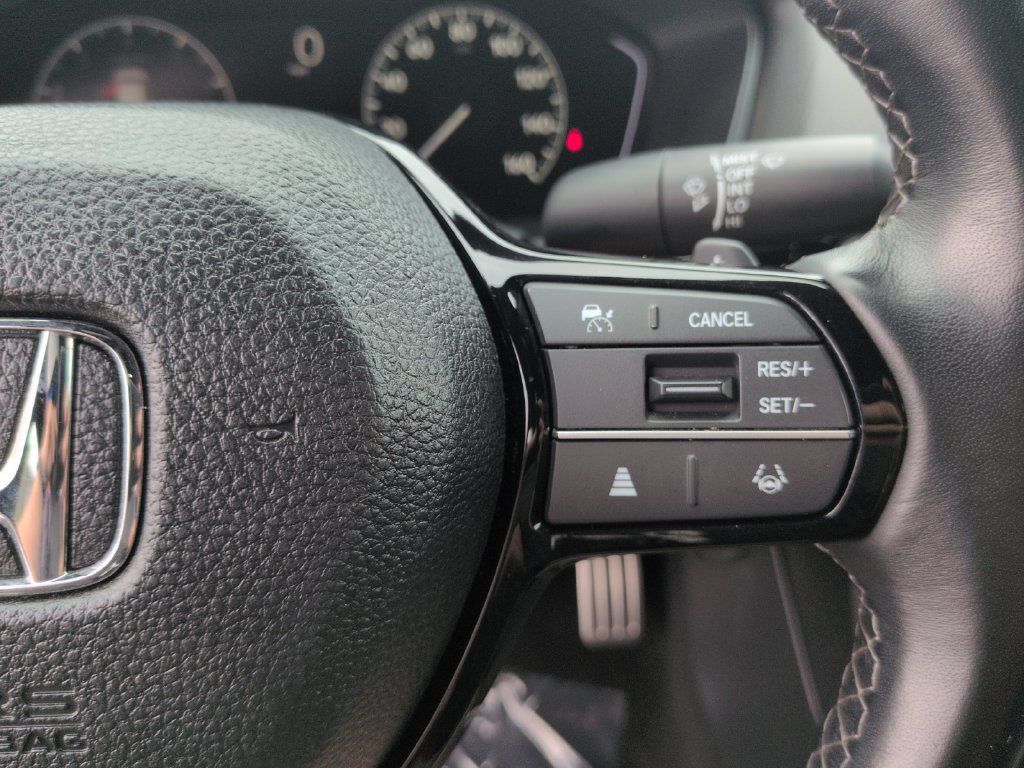 Used 2025 Honda Civic Sport image 19