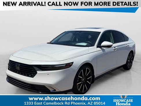 Used 2024 Honda Accord Touring image 1