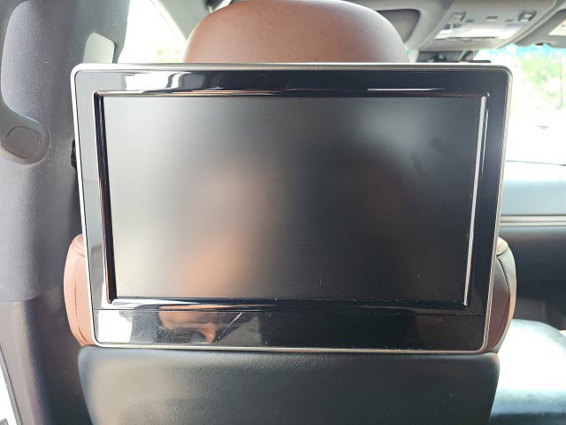 Used 2017 Toyota Land Cruiser AWD/4WD image 32