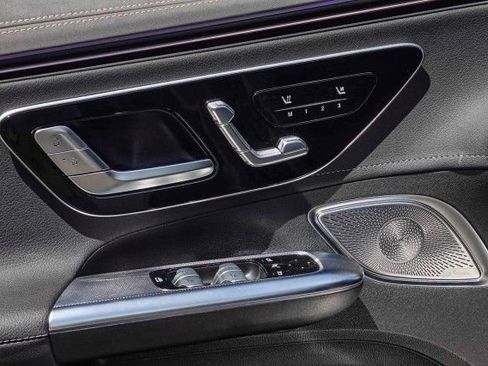 Used 2023 Mercedes-Benz EQE 500 4MATIC Sedan image 21