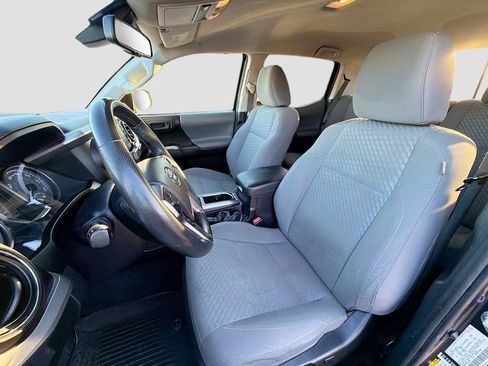 Used 2021 Toyota Tacoma SR5 image 19