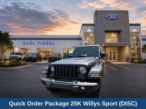 Used 2021 Jeep Wrangler Unlimited Sport AWD/4WD image 3