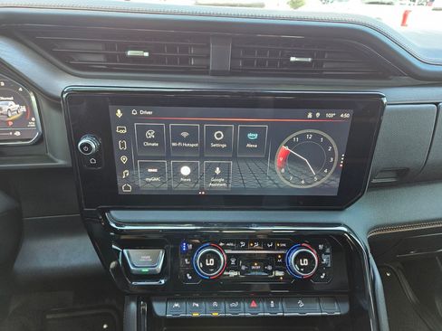 Used 2025 GMC Sierra 1500 AT4 w/ AT4 Premium Package AWD/4WD image 27