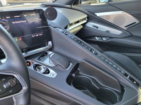 Used 2023 Chevrolet Corvette Stingray Preferred Cpe w/ Z51 Performance Package RWD image 22