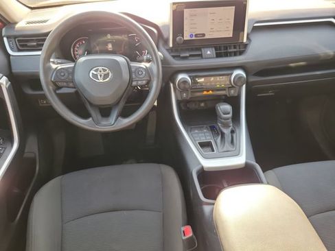 Used 2024 Toyota RAV4 LE AWD/4WD image 20