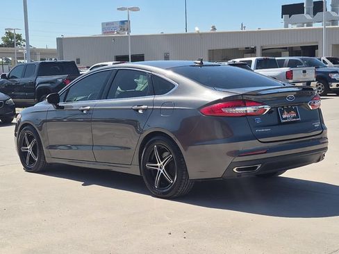 Used 2019 Ford Fusion Titanium FWD image 4