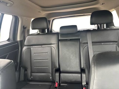 Used 2025 Hyundai Santa Fe Limited AWD/4WD image 14
