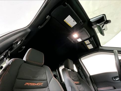 Used 2024 Nissan Frontier PRO-4X w/ Off-Road Protection Package image 22