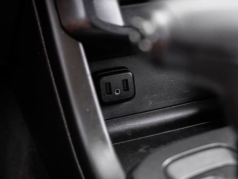 Used 2021 Chevrolet Colorado W/T image 21