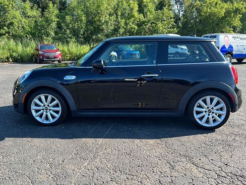 Used 2018 MINI Cooper S FWD image 4