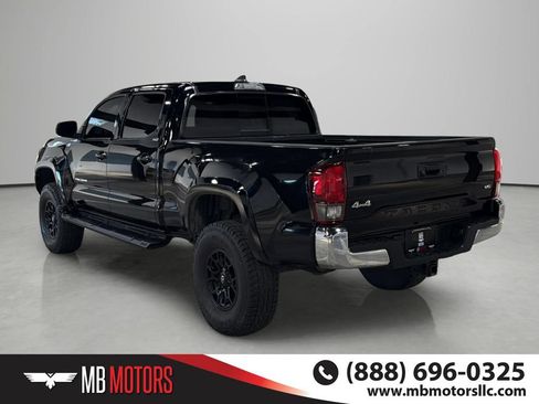 Used 2019 Toyota Tacoma SR5 AWD/4WD image 4