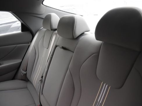 New 2026 Hyundai Elantra SEL Sport Premium image 15