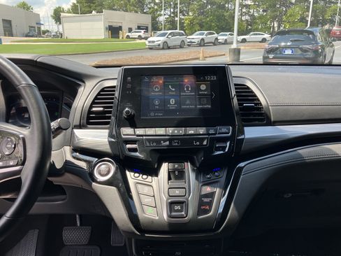 Used 2023 Honda Odyssey Elite image 24