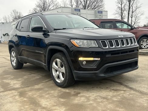 Used 2020 Jeep Compass Latitude image 4
