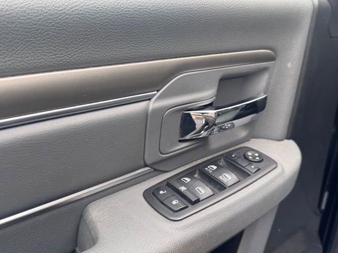 Used 2015 RAM 2500 SLT image 10