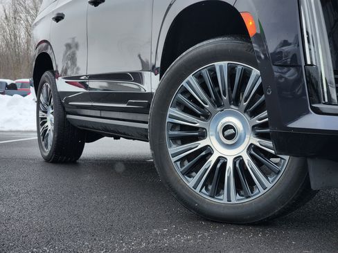 Used 2022 Cadillac Escalade Sport Platinum image 22