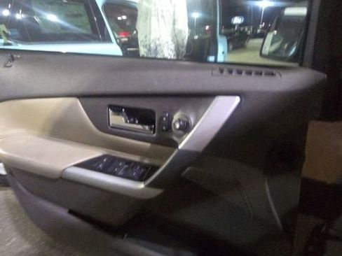 Used 2012 Ford Edge SE image 15