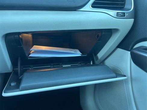 Used 2021 Jeep Cherokee Latitude Lux w/ Comfort/Convenience Group image 31