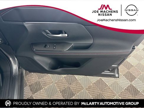 Certified 2025 Nissan Kicks SR image 19