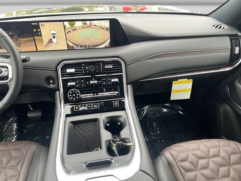 New 2026 Nissan Armada Platinum AWD/4WD image 15