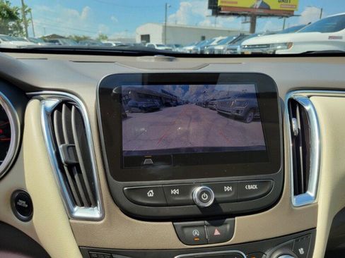 Used 2024 Chevrolet Malibu LT image 19