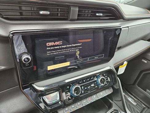 New 2026 GMC Sierra 1500 AT4 w/ AT4 Premium Package AWD/4WD image 28