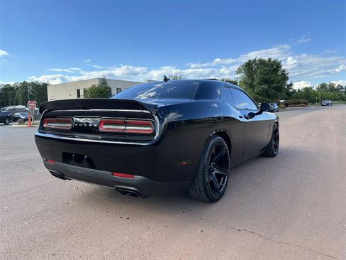 Used 2021 Dodge Challenger SRT Hellcat w/ Plus Package image 9