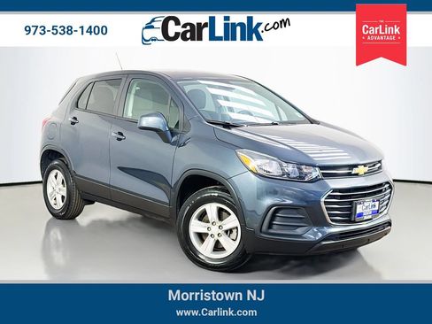 Used 2021 Chevrolet Trax LS w/ Tint and Cruise Package AWD/4WD image 1