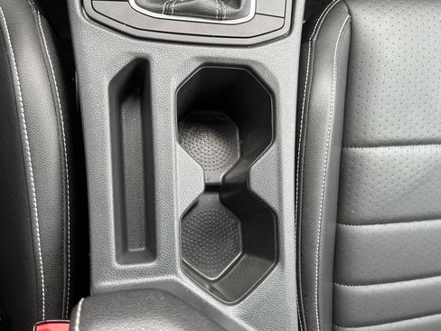 Used 2024 Volkswagen Jetta SE FWD image 28