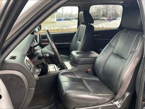 Used 2008 Chevrolet Avalanche LTZ image 24