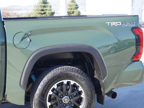Used 2022 Toyota Tundra SR5 w/ TRD Off-Road Package image 12