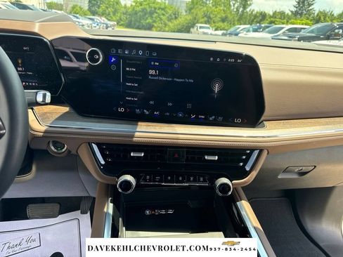 Used 2025 Chevrolet Suburban High Country w/ Sun And Tow Package AWD/4WD image 25