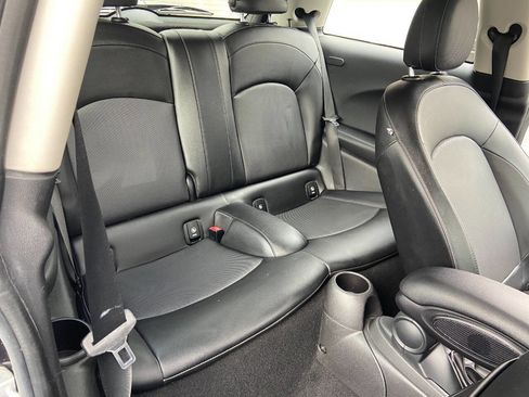 Used 2014 MINI Cooper 2-Door Hardtop image 16