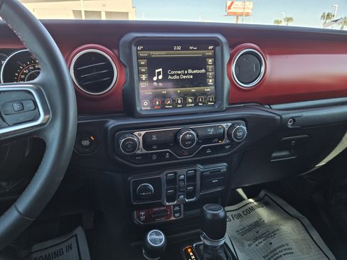 Used 2023 Jeep Gladiator Rubicon w/ Trailer Tow Package image 32