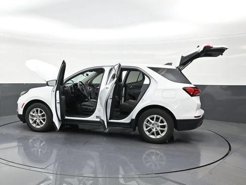 Used 2023 Chevrolet Equinox LT FWD image 30