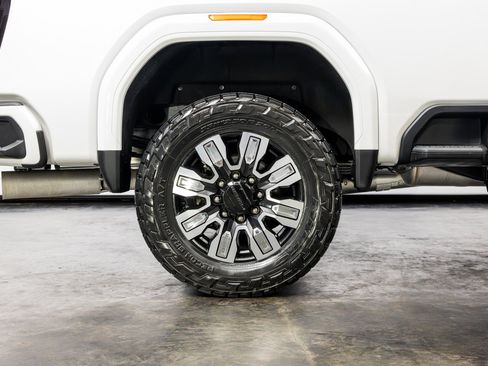 Used 2024 GMC Sierra 2500 Denali w/ Denali Reserve Package AWD/4WD image 27