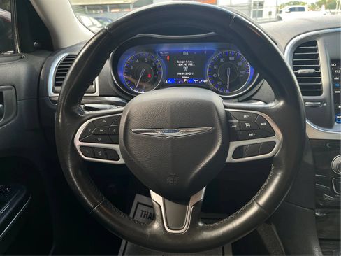 Used 2019 Chrysler 300 Touring w/ Sport Appearance Package RWD image 19