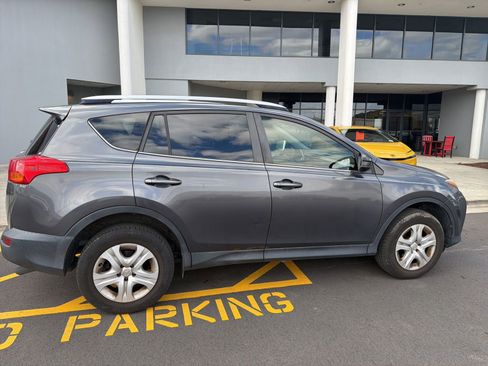 Used 2015 Toyota RAV4 LE image 4